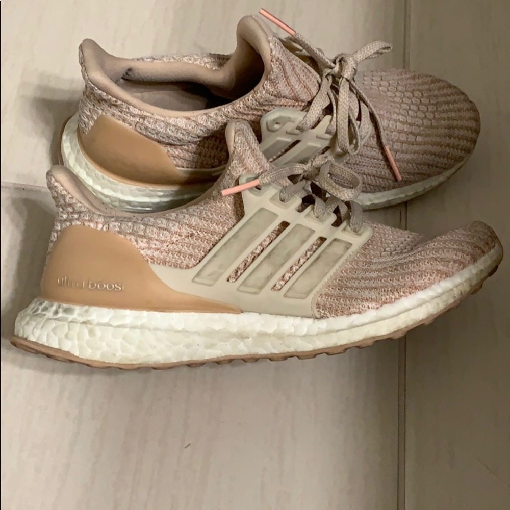 Adidas ultraboost sneaker